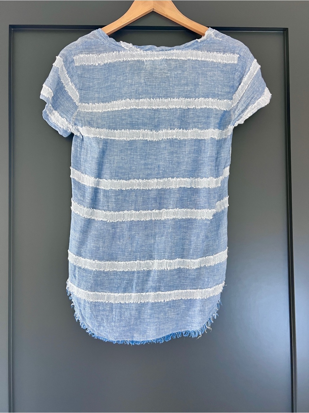 Bella Dahl Beachy Light Blue & White Striped V-Neck Short Sleeve Blouse Size XS - Picture 5 of 11
